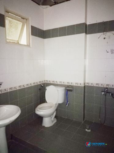 Phòng 40m2 có MÁY LẠNH, CỬA SỔ, WC RIÊNG, khóa vân tay- đối diện Vinhome Centrel Park