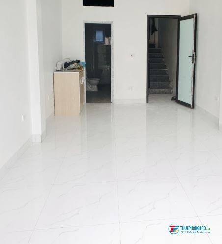 Cho thuê căn hộ 30m ngõ 387 Vũ Tông Phan nhà liền kề mới xây