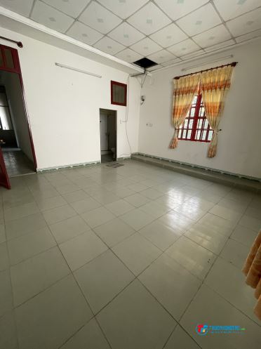 Phòng 25 m2, view đẹp, wc trong đường Lê Hồng Phong – p.Tân Bình- tp Dĩ An