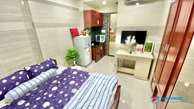 Cho thuê căn hộ dịch vụ full nội thất như hình ngay ngã tư Phú Nhuận, đường Đoàn Thị Điểm