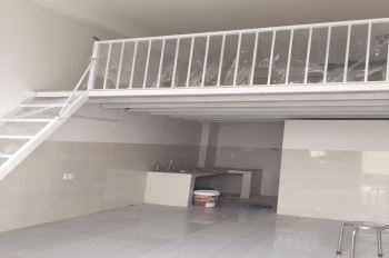 Cho thuê căn hộ dịch vụ, mini đường Phạm Văn Đồng, 35m2 có gác máy lạnh, nhà mới 100%