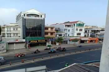 Cho thuê nhà mặt tiền 3 lầu Phan Văn Trị