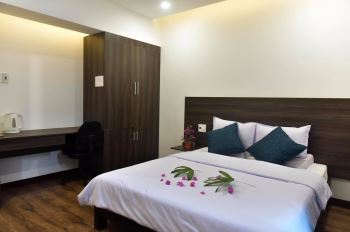 Cho thuê phòng khách sạn sát biển Mỹ Khuê TP Đà Nẵng