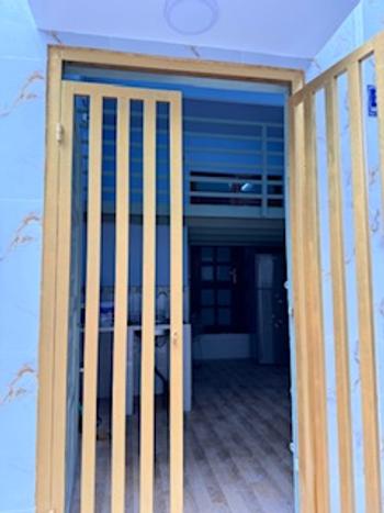 Cho thuê nhà hẻm thông xe hơi vô được